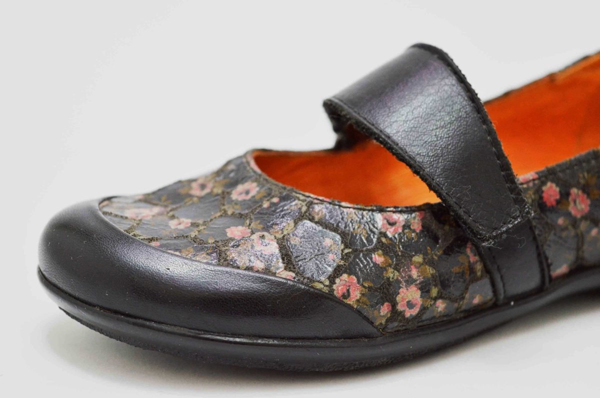 Merceditas flores negro niña - Imagen 7