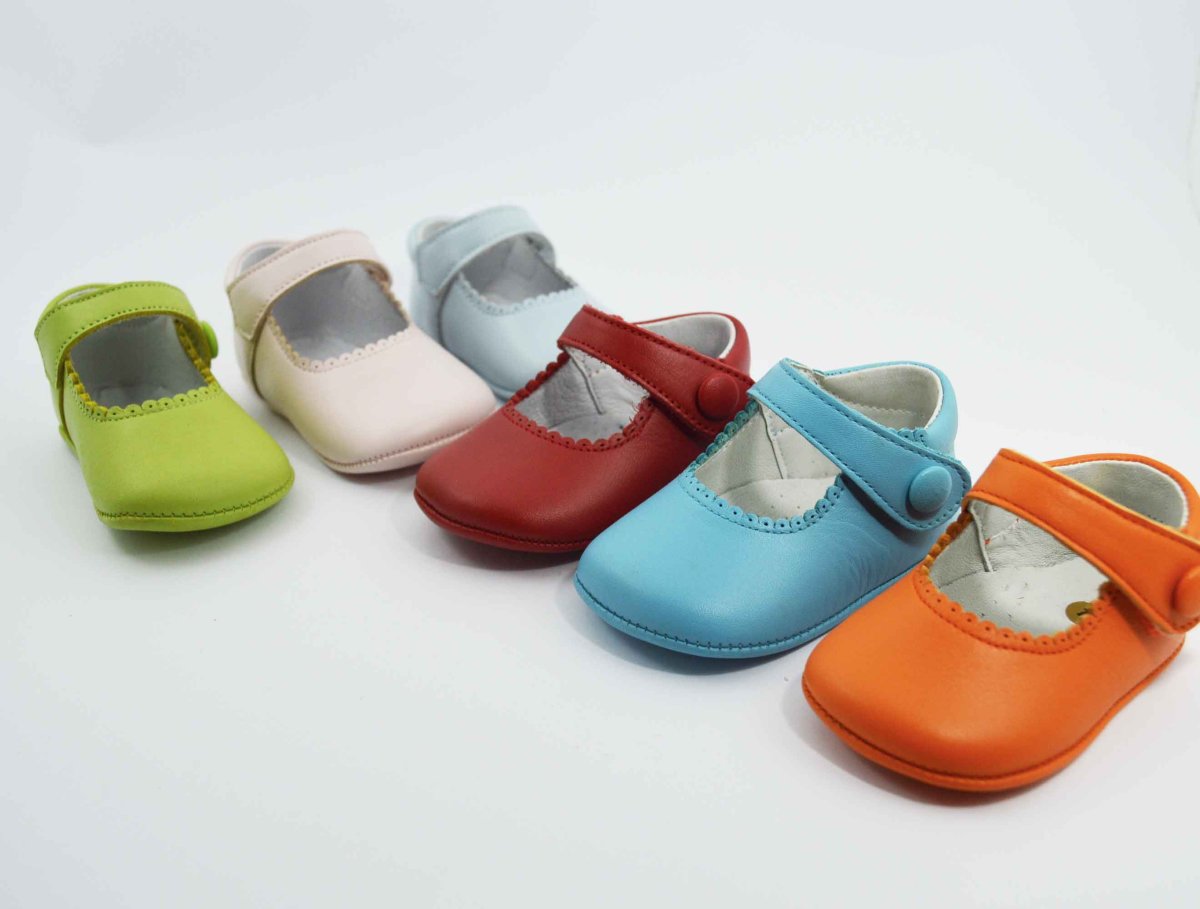 Mercedes boton sin suela bebe - Imagen 6