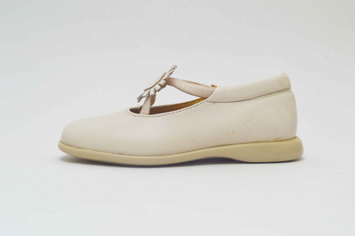 Merceditas beige flor elásticos niña - Imagen 5
