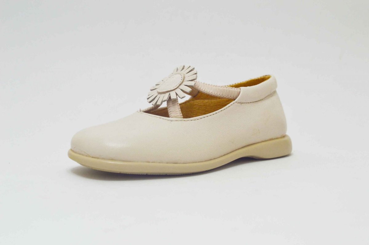 Merceditas beige flor elásticos niña