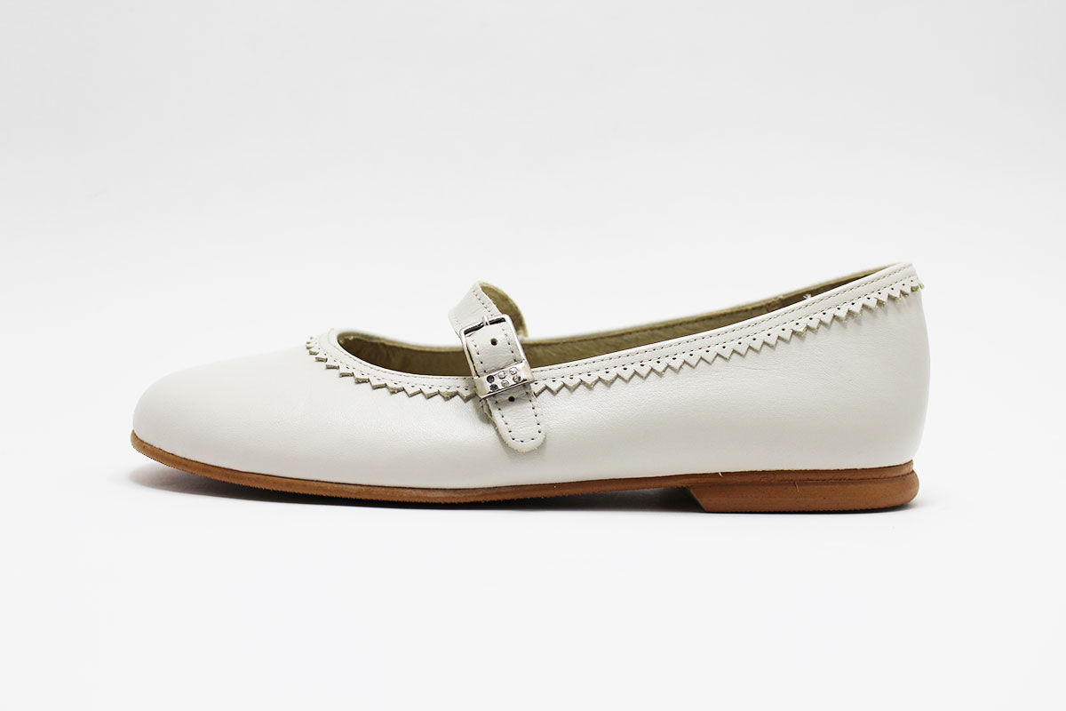 Merceditas beige hebilla festoneada niñas - Imagen 4