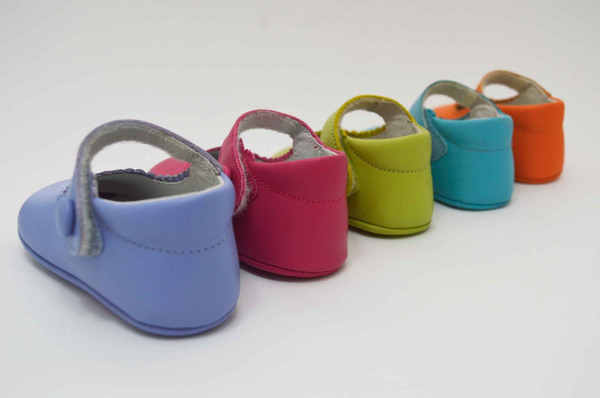 Mercedes boton sin suela bebe - Imagen 4