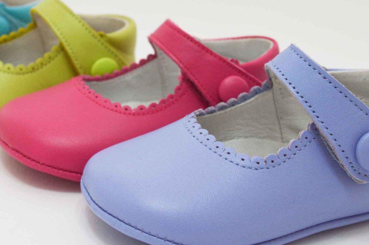 Mercedes boton sin suela bebe - Imagen 5