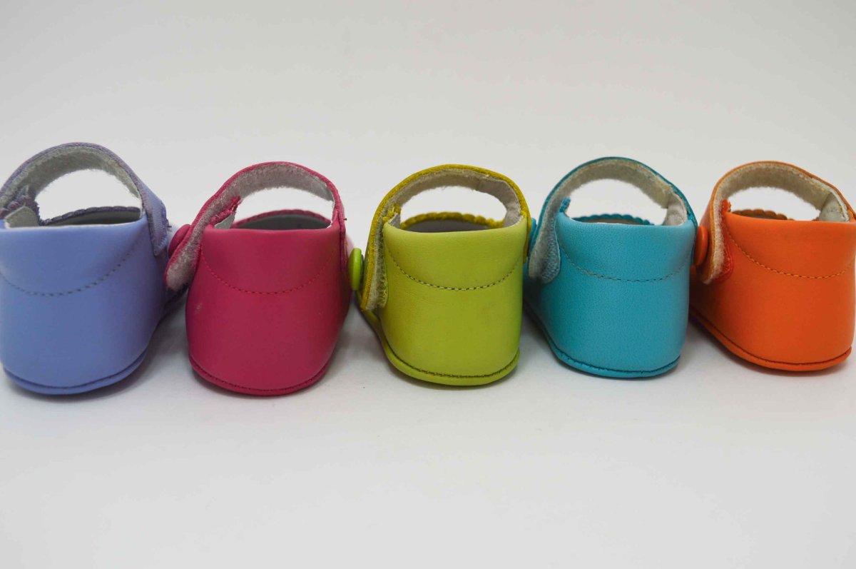 Mercedes boton sin suela bebe - Imagen 8
