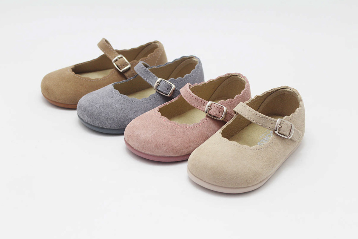Merceditas barefoot ondas serraje niña Chuches - Imagen 2