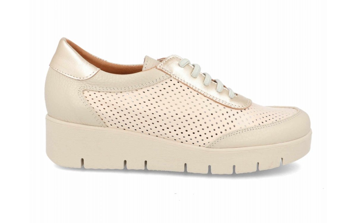 Deportiva de piel para mujer modelo 125 con picados láser y suela amortiguada - Imagen 3