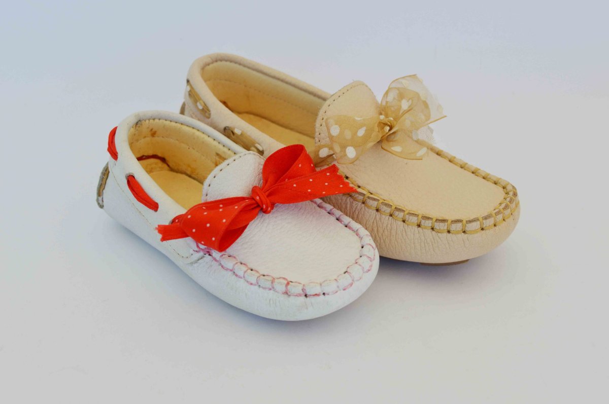 Mocasín lazo niña