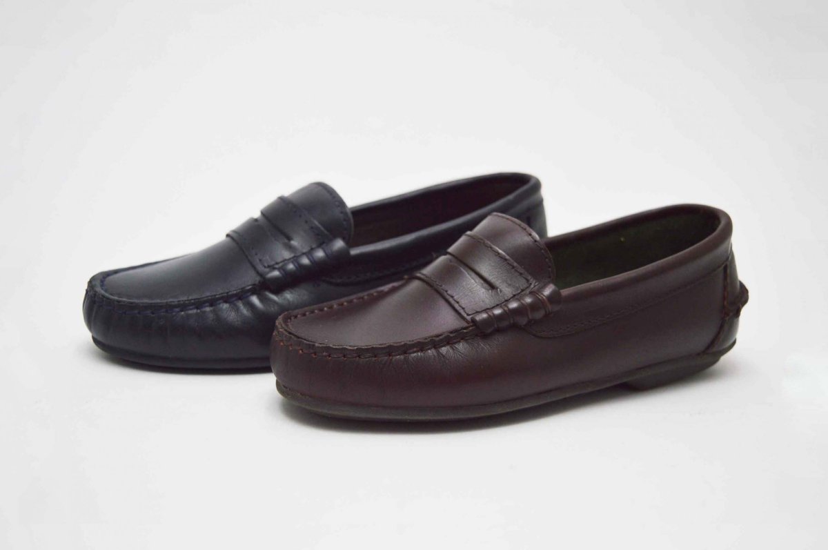 Mocasín con antifaz o banda napa niño