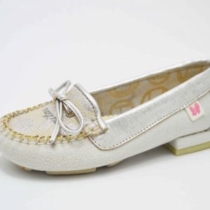 Mocasín bailarina piel grabada niña