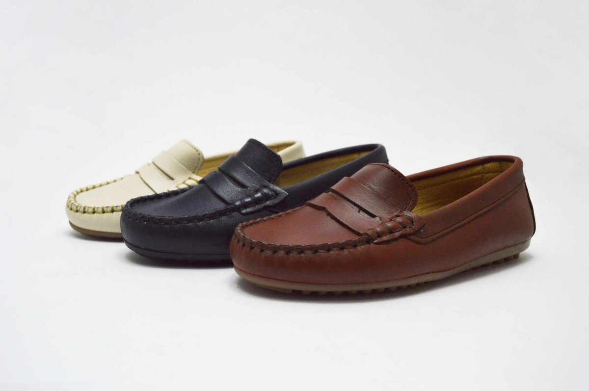 Mocasín con antifaz costuras al tono niños