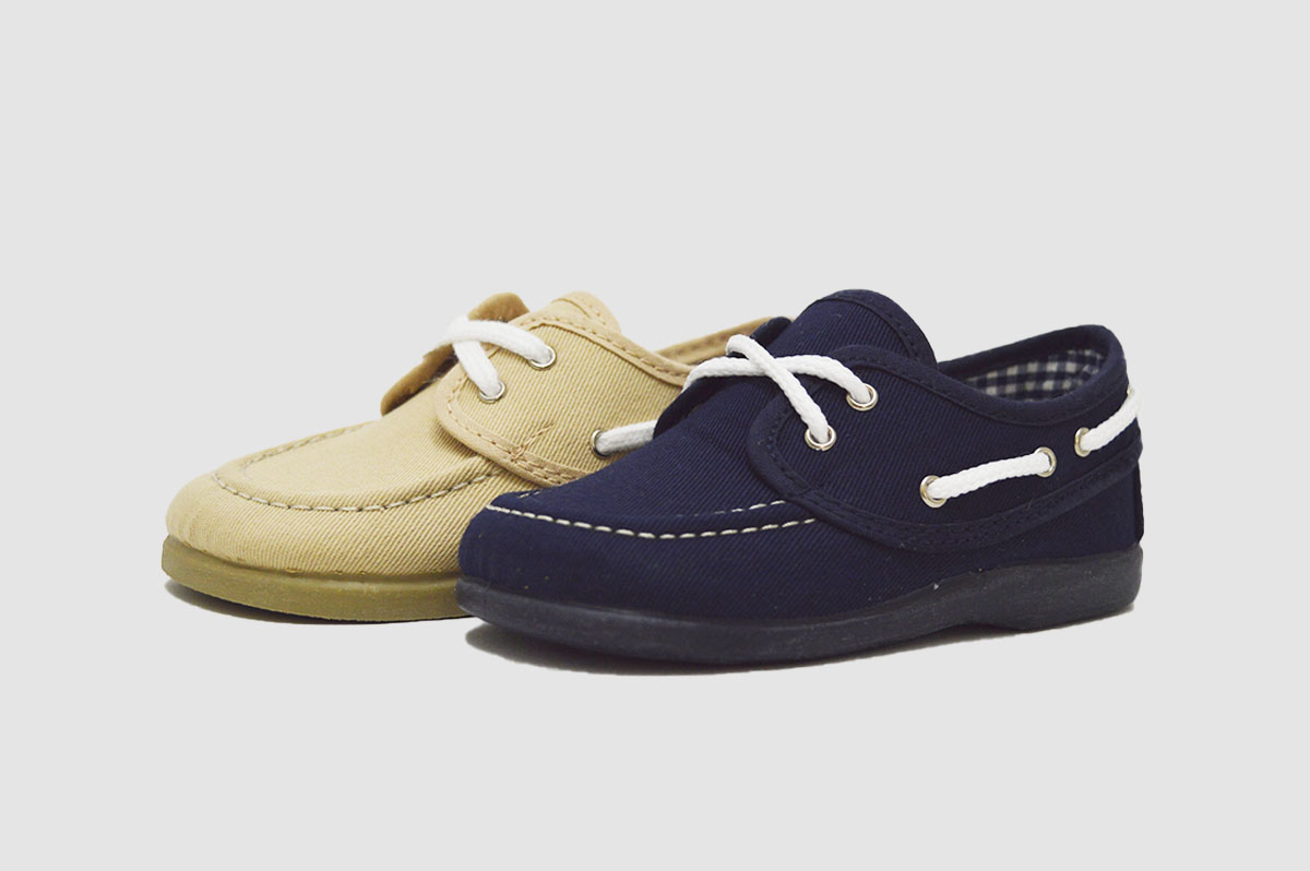 Náutico tipo lona con cordones niño