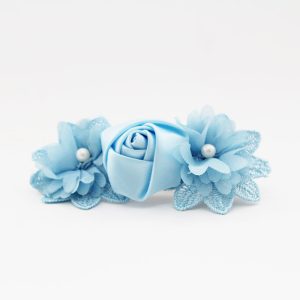 Pasador flores azul comunión niña