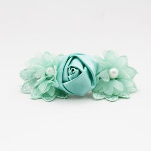 Pasador flores aguamarina comunión niña