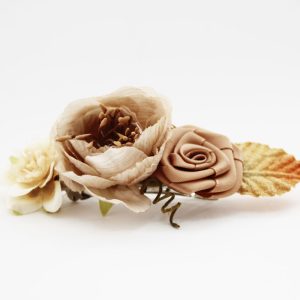 Pasador flores dorada camel niña comunion
