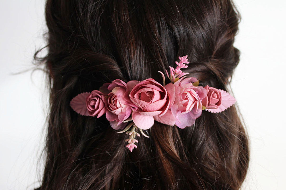 Pasador flores/hojas rosa comunion niña - Imagen 2