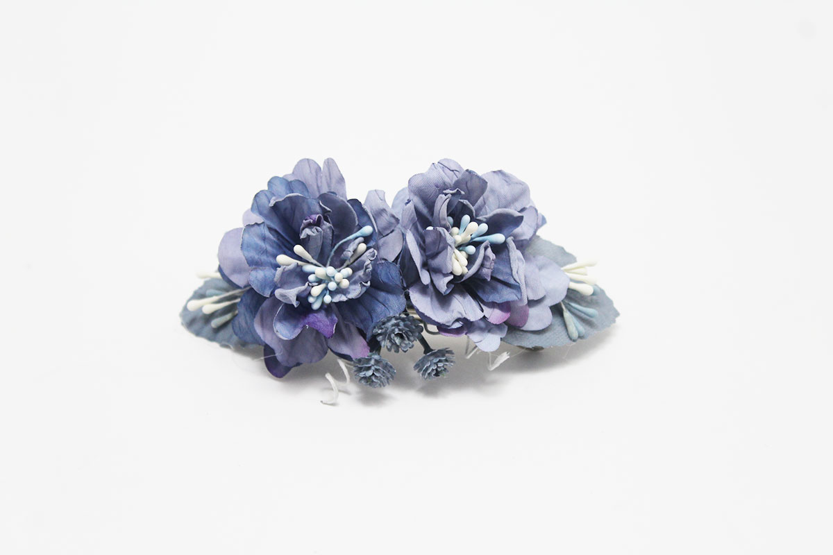 Pasador flores ceremonia azul empolvado y añil niña