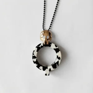 COLGANTE-GAFAS CALAVERA BLANCO Y NEGRO