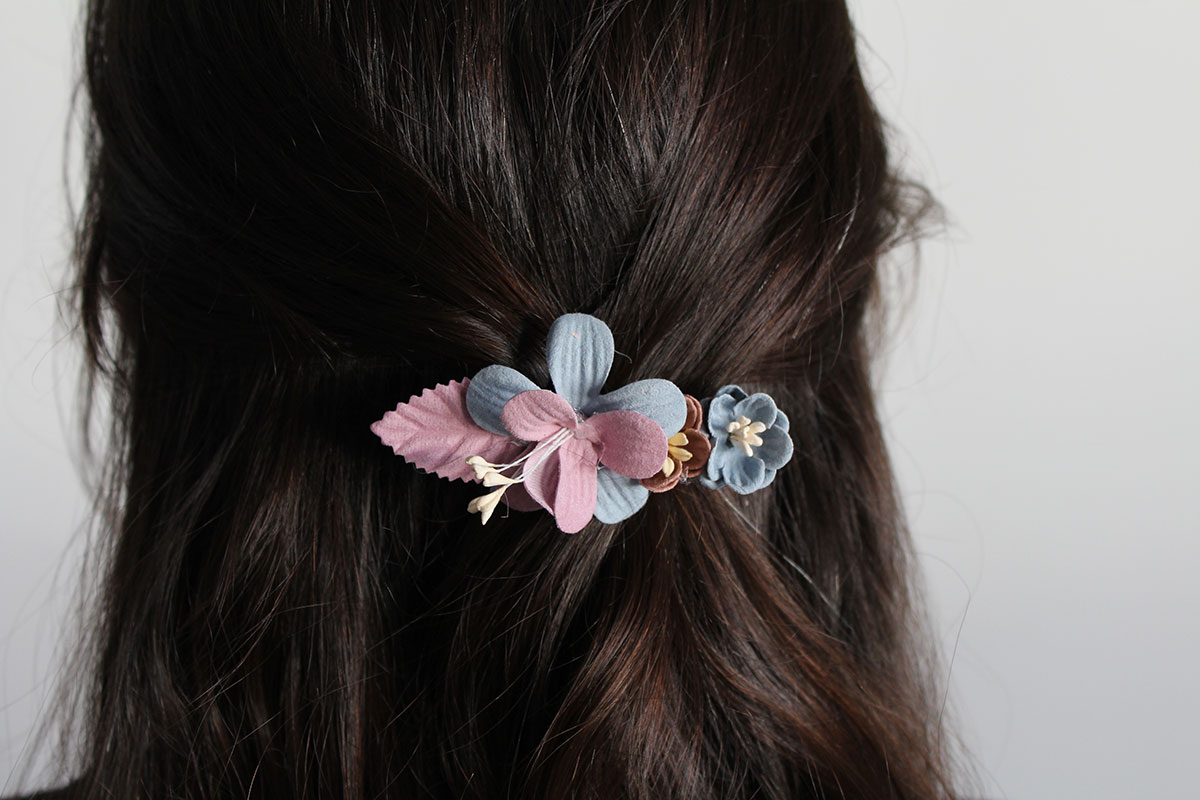 Pinza pelo flores hoja ceremonia niña - Imagen 7