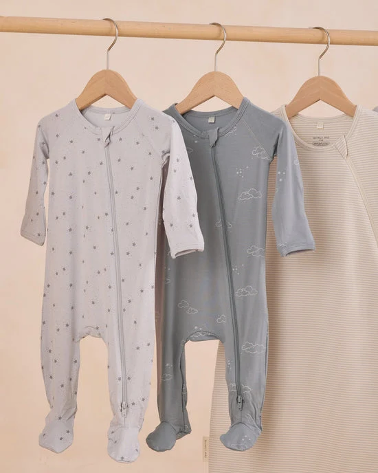 Pijama Bamboo con pies estampado nubes- QUINCY MAE - Imagen 4