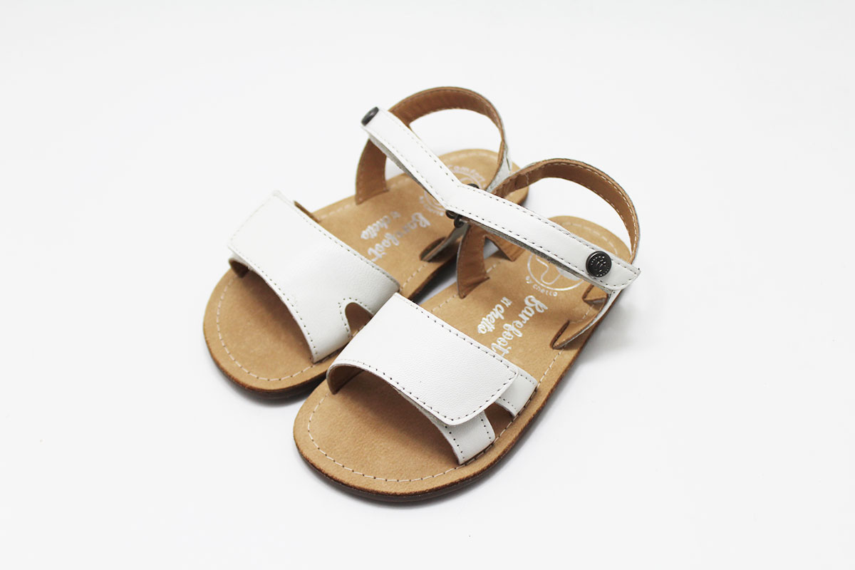 Sandalia barefoot niña blanco estilo clásico - Imagen 6