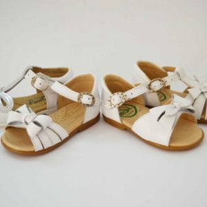 Sandalias blanca niña