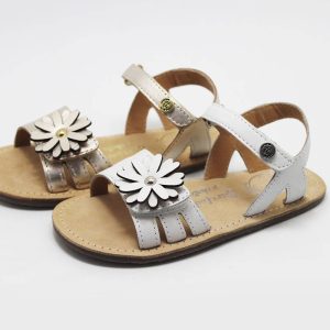Sandalia flor niña Barefoot by Chetto