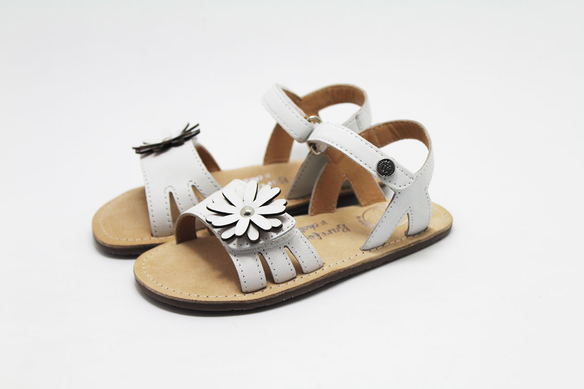 Sandalia flor niña Barefoot by Chetto - Imagen 3