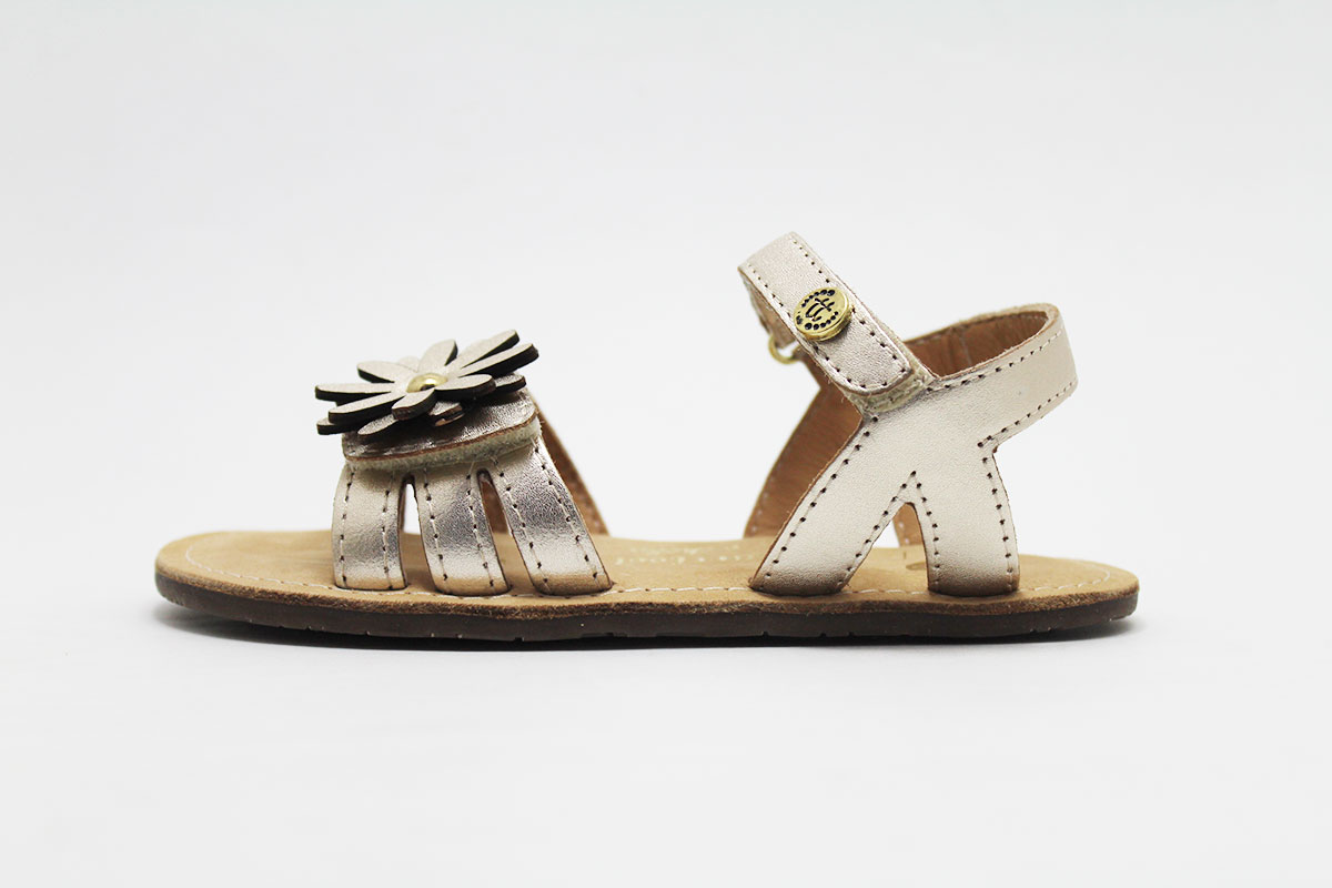 Sandalia flor niña Barefoot by Chetto - Imagen 9