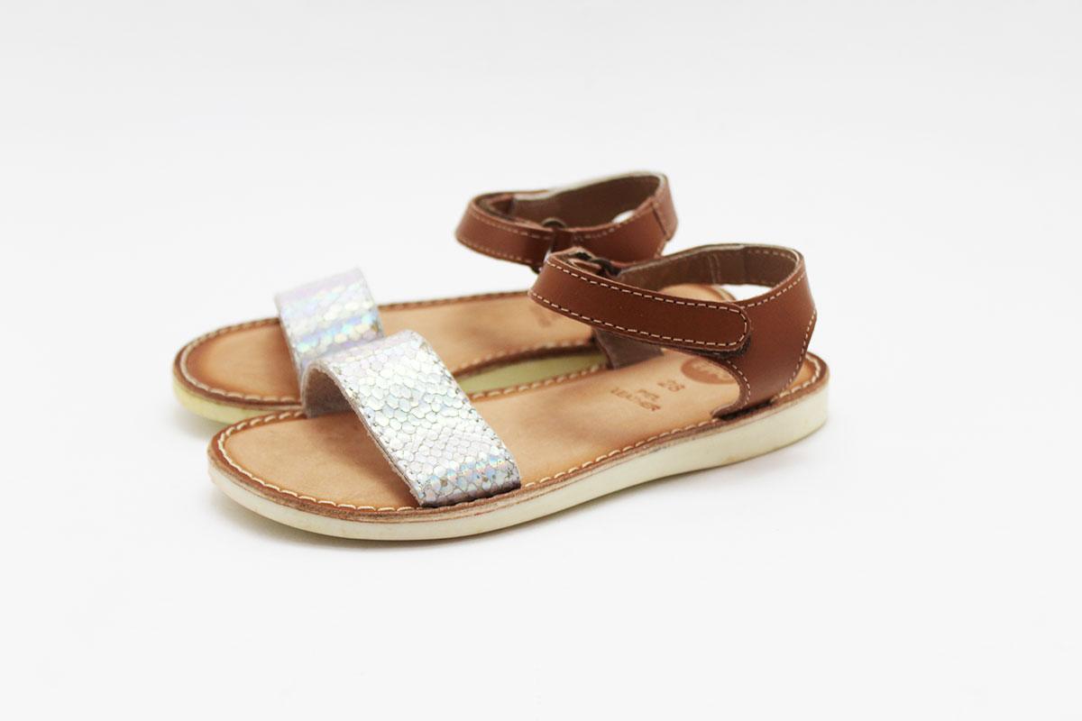Sandalias niña Gioseppo plata cuero modelo Emili - Imagen 3