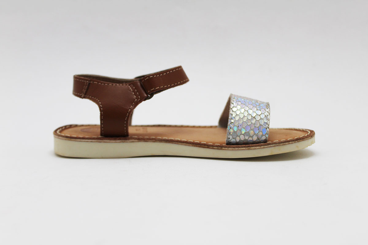 Sandalias niña Gioseppo plata cuero modelo Emili - Imagen 6