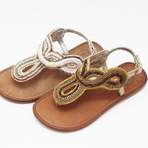 Sandalia niña perlas estilo bohemio Gioseppo