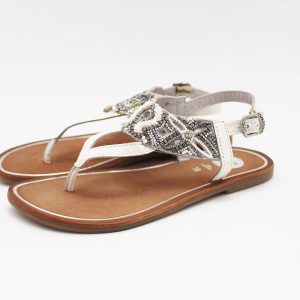 Sandalia perlas niña blanco plata bohemia Gioseppo