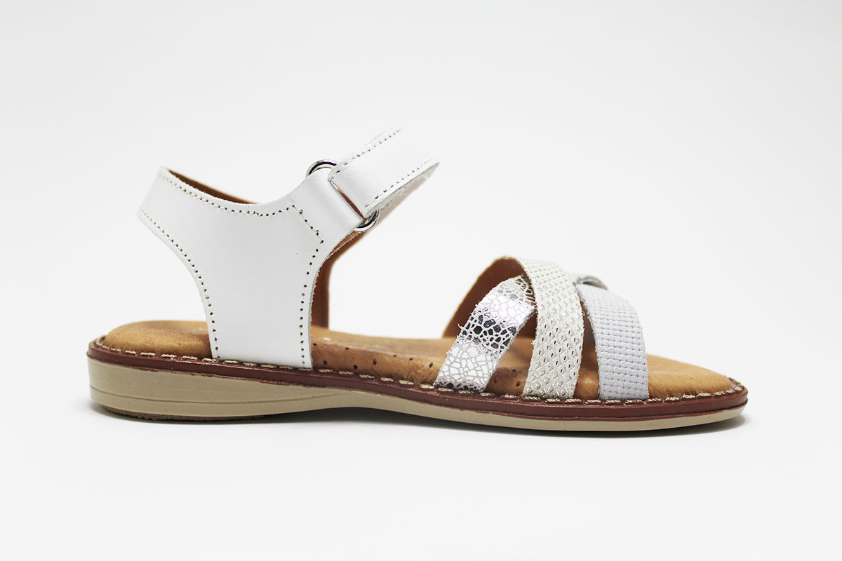 Sandalias tiras cruzadas niña - Imagen 5