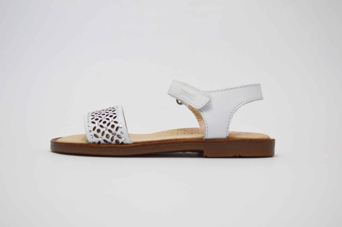 Sandalia blanca perlitas calada Pablosky - Imagen 4