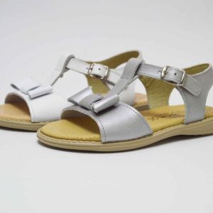 Sandalias niña forma T lazito
