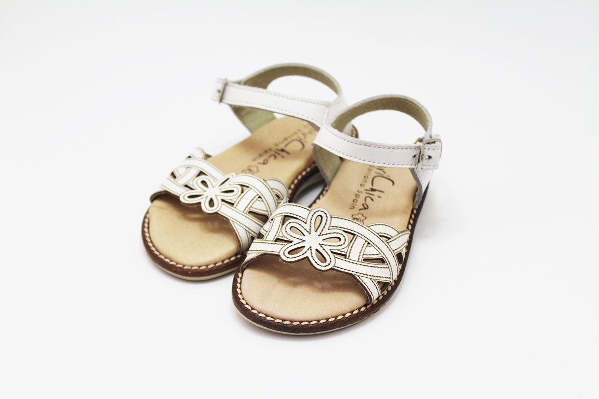 Sandalias niña grabadas hebilla - Imagen 8
