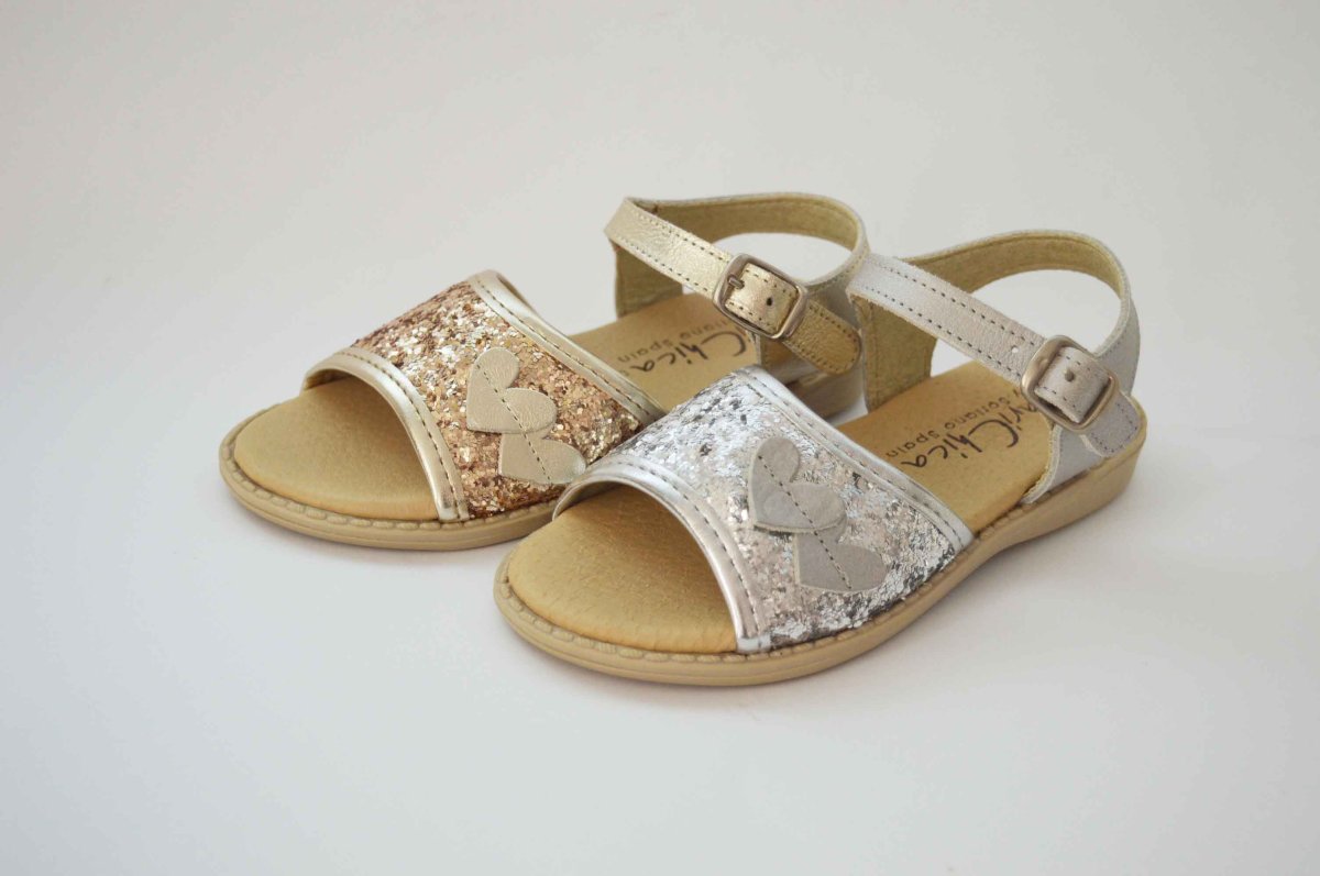 Sandalias niña hebilla glitter corazones - Imagen 6
