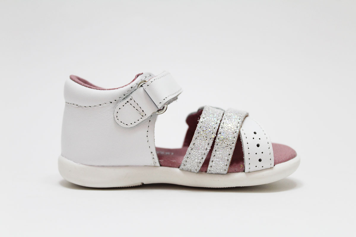 Sandalia blanco tiras cruzadas - Imagen 4