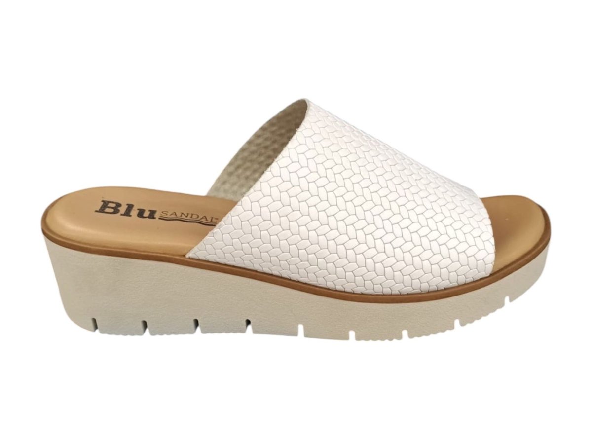 Zapatos destalonados con tacón medio – Modelo Fiesta 24802 (Blanco / Plata)