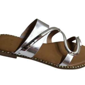 Sandalias planas metalizadas de dedo para mujer – Modelo H5089 (Plata)