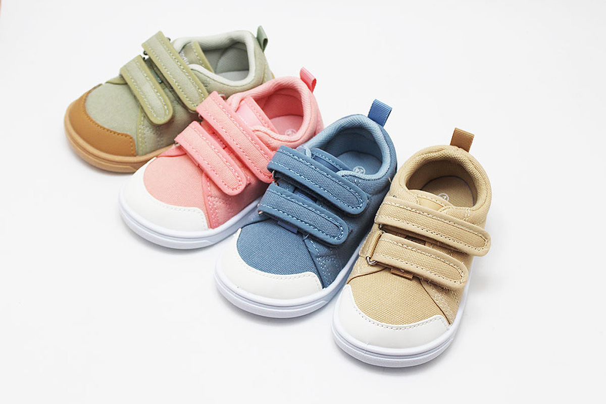 Zapatilla lona Blanditos niño KOI