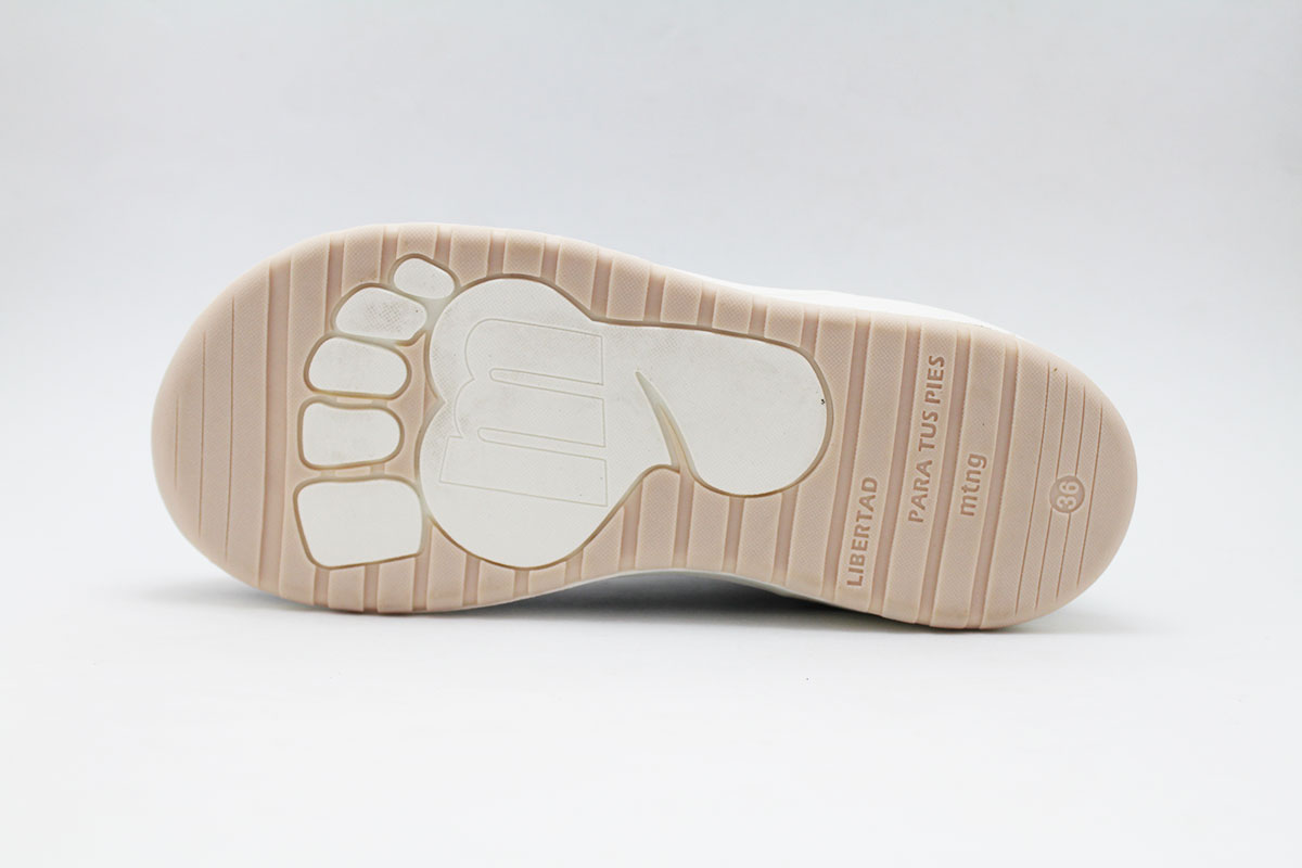 Zapatillas barefoot mujer negro Mustang - Imagen 5