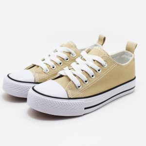 Zapatillas camel con cordones y puntera