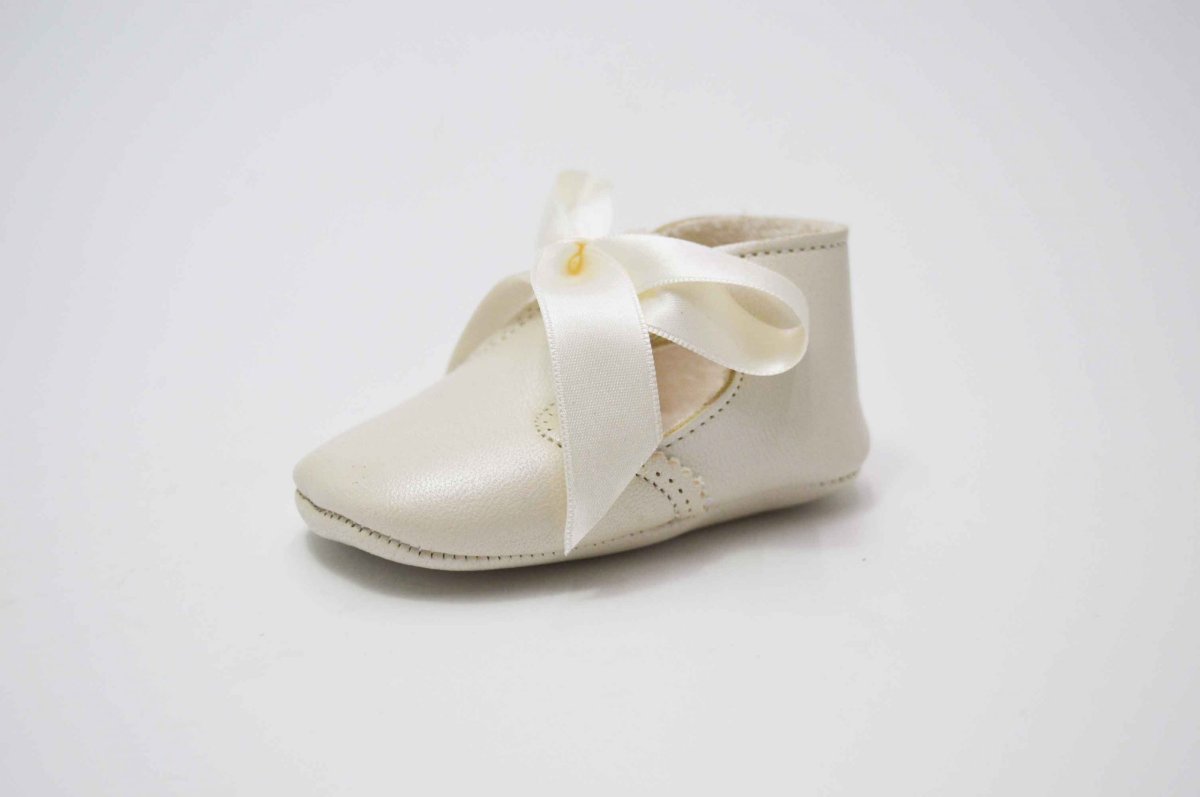 Bautizo niño nacarado beige