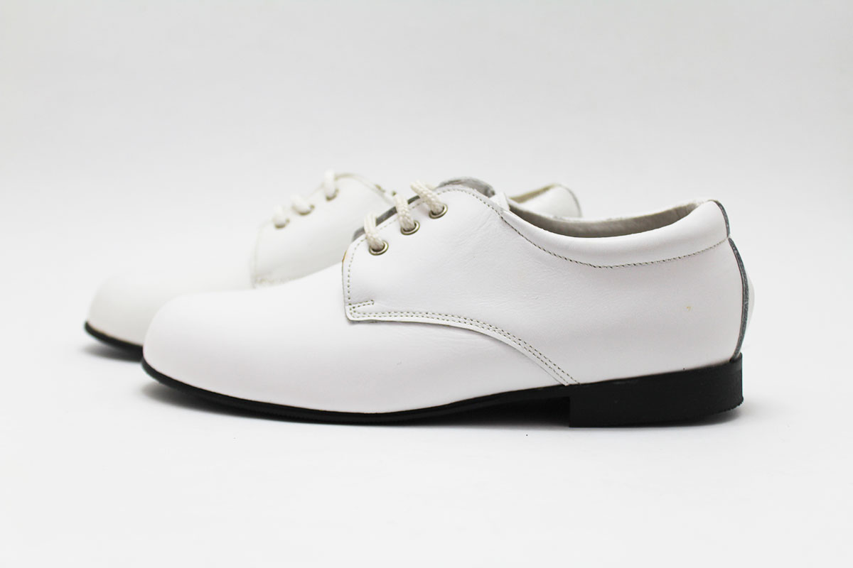 Zapato blanco cordones ceremonia niño - Imagen 4