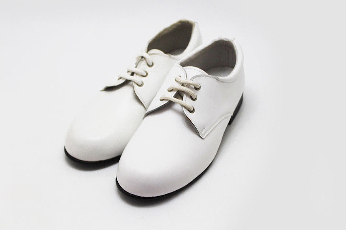 Zapato blanco cordones ceremonia niño - Imagen 7
