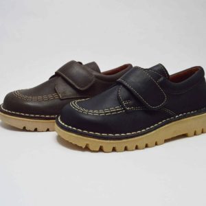 Zapato tipo náutico costuras