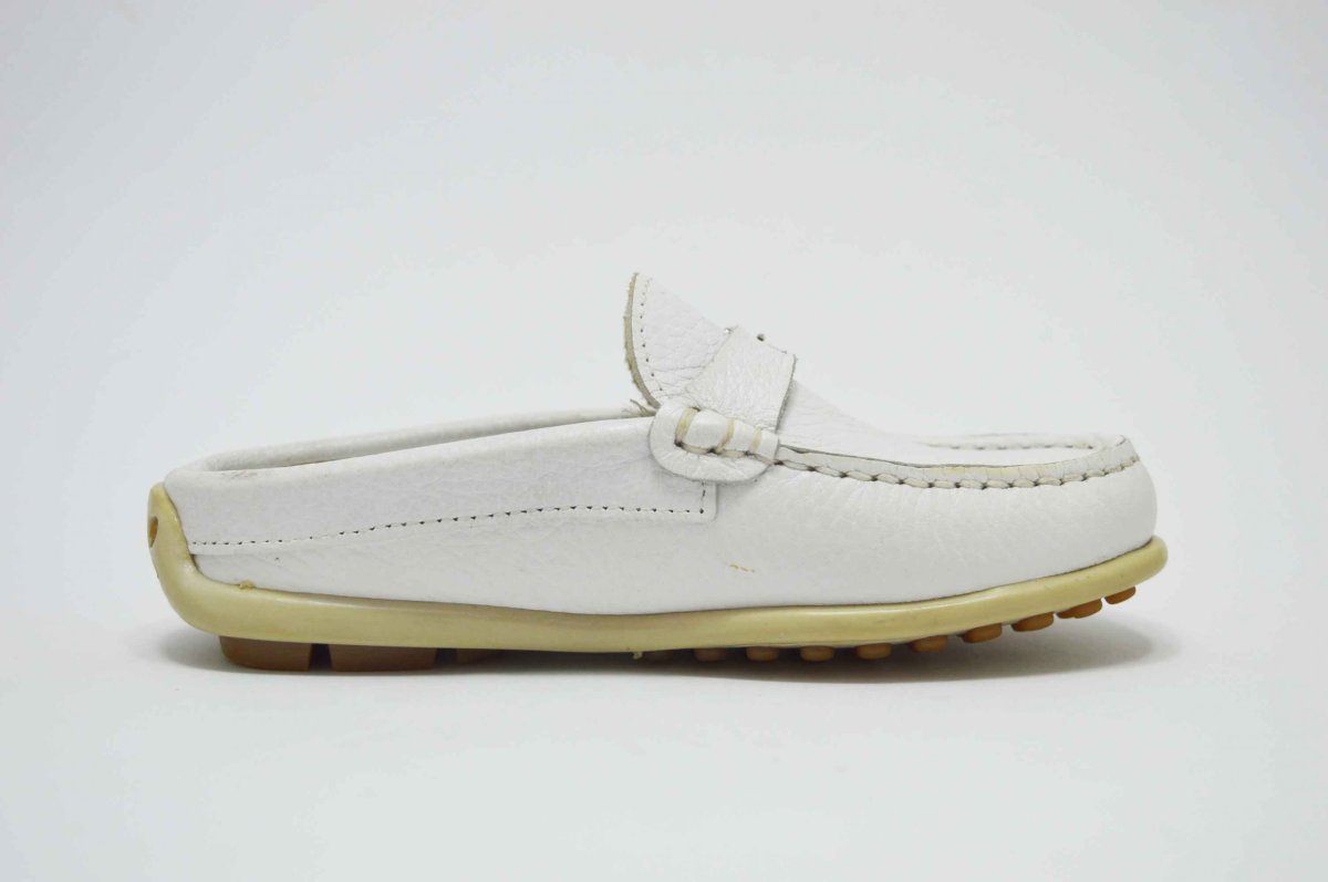 Zueco plano tipo mocasín niña - Imagen 5