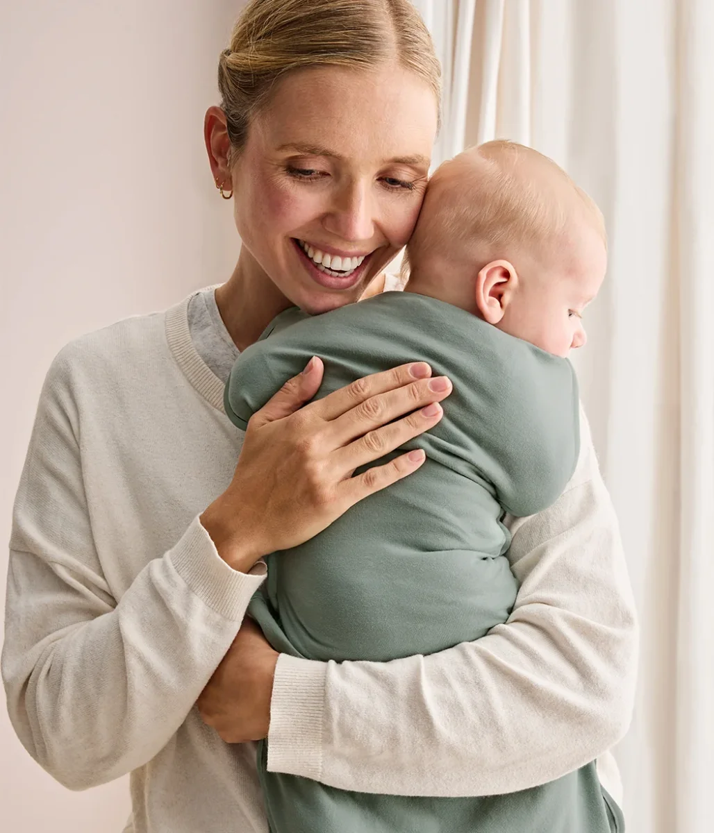 Swaddle Up™ 1.0 TOG Algodón Oliva intenso - Imagen 7
