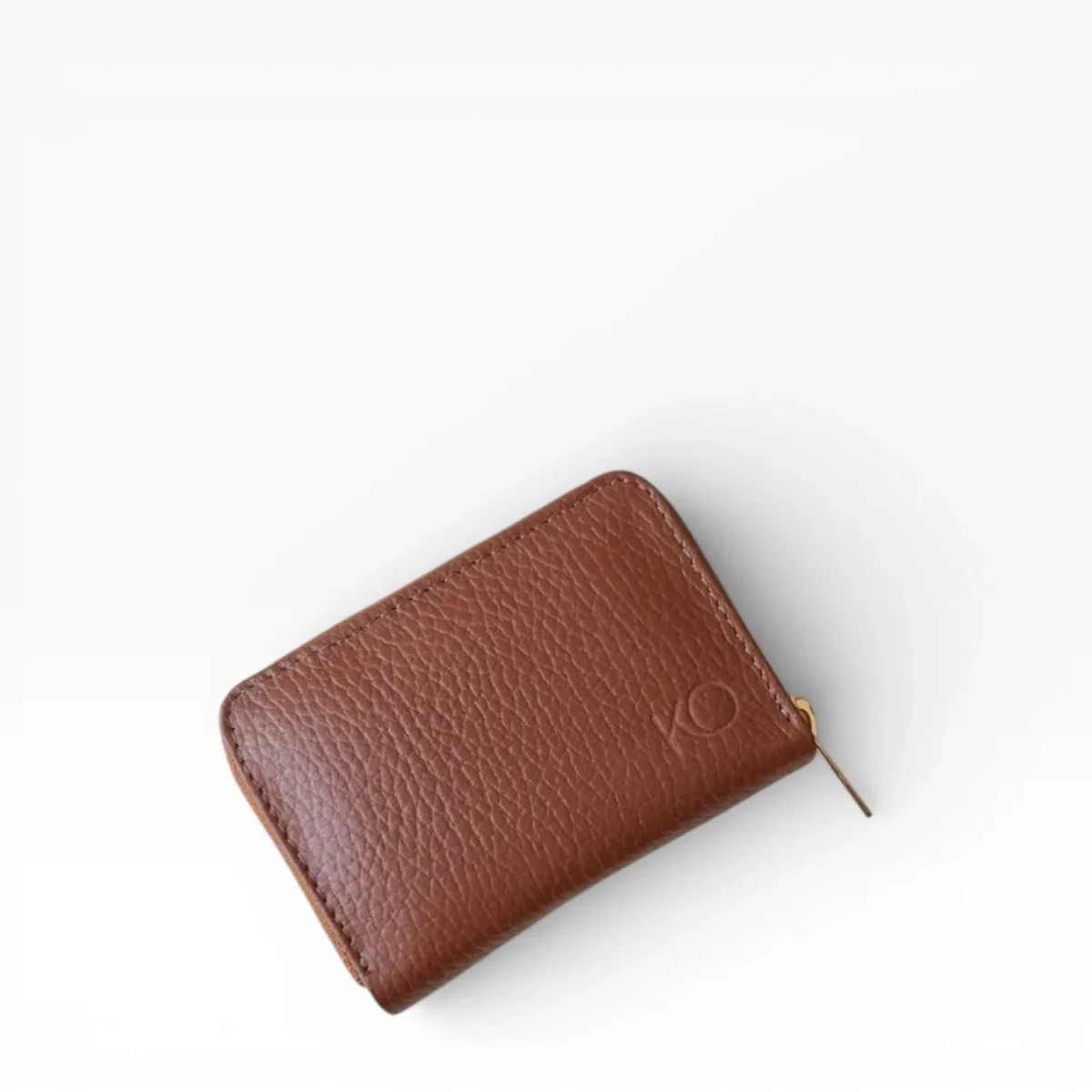 Billetera Minimalista de Cuero Vacuno para Mujer – Cierre Dorado Modelo Subtle - Imagen 5